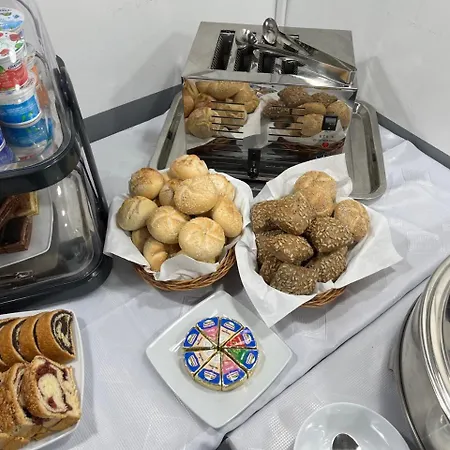 Boss Zabawa Sylwestrowa Z Dj-em 3* Dziwnów